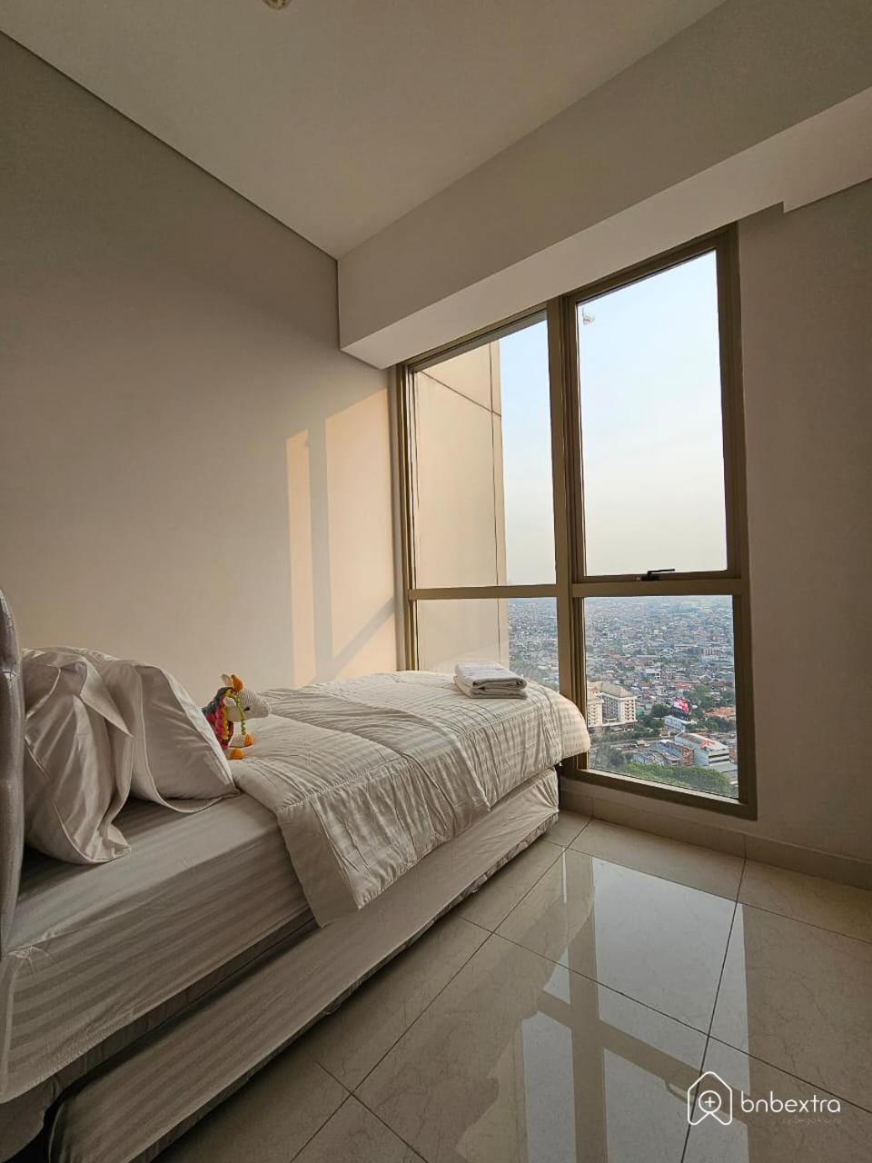 3Br Flat In Taman Anggrek Residence 자카르타 외부 사진